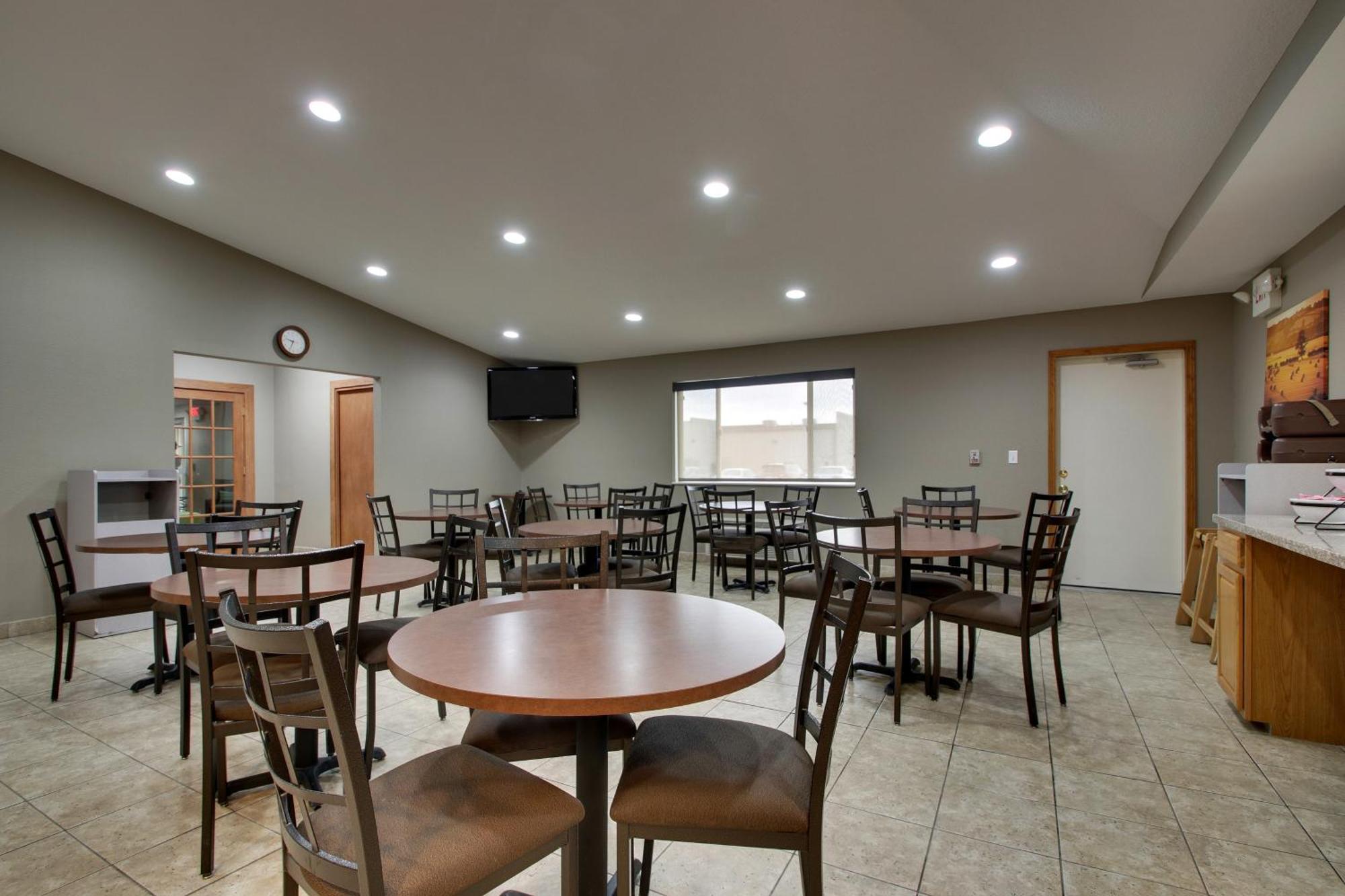 Everspring Inn & Suites Oskaloosa 외부 사진