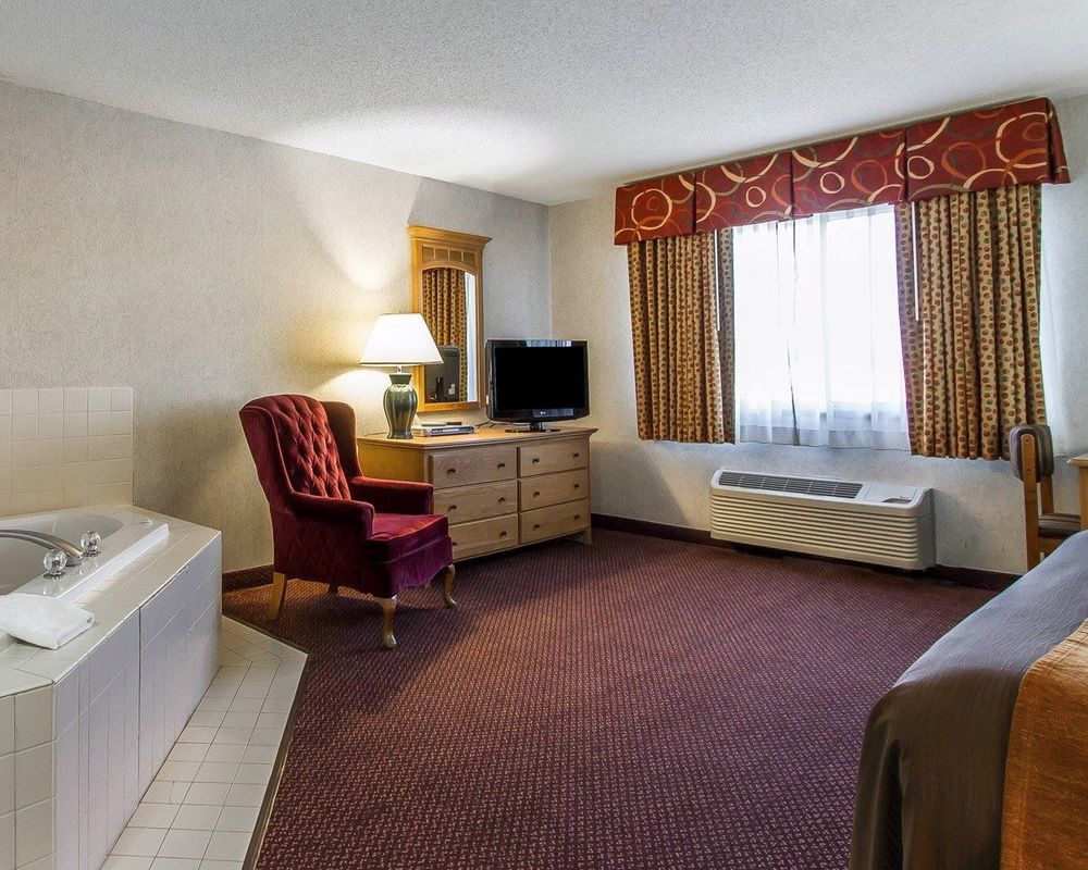 Everspring Inn & Suites Oskaloosa 외부 사진